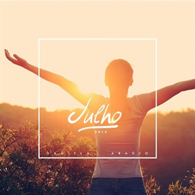 Música de Julho Oleh Daniela Araújo