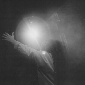 Surrounded By Holy (Live) By Zahriya Zachary