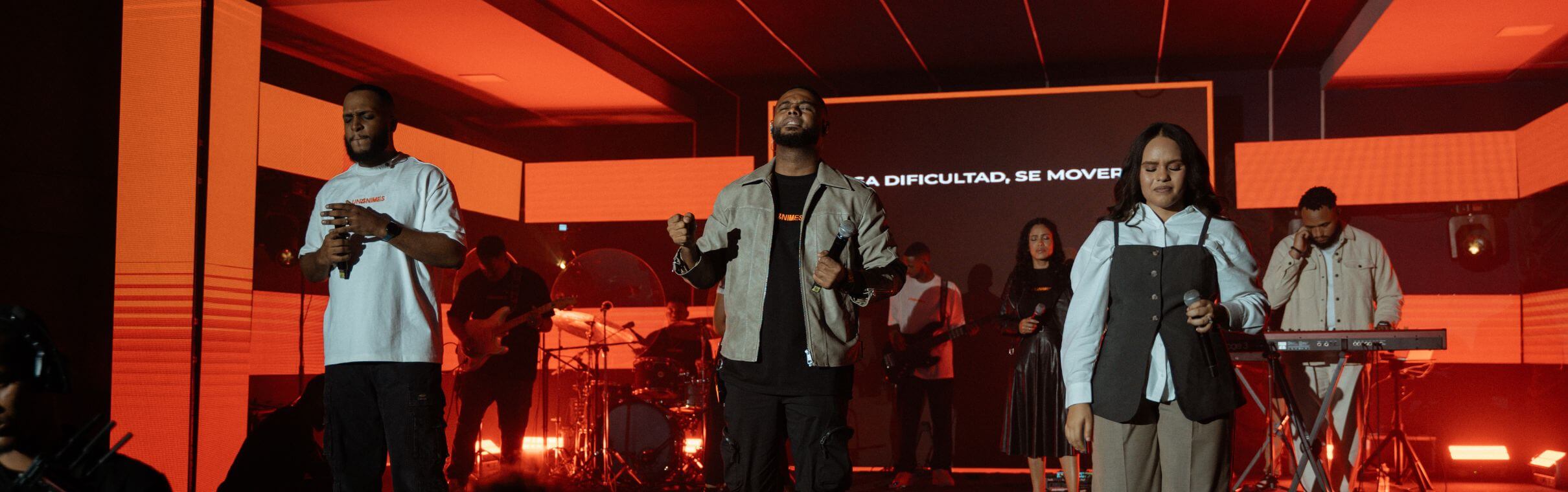 Unánimes En Adoración